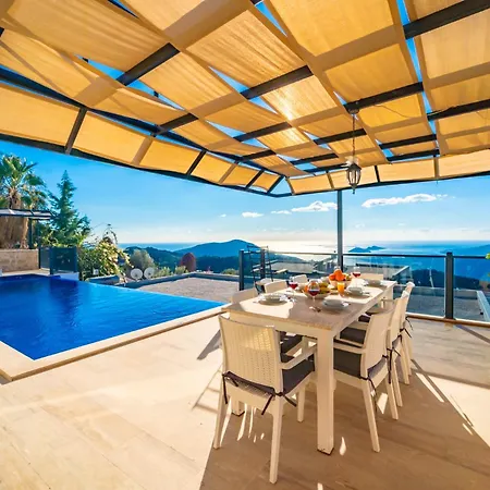 Luxury 4-bedroom Sea View With Private Pool In