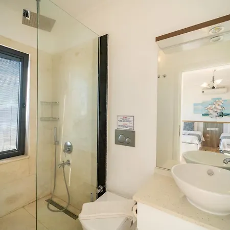 Luxury 4-bedroom Sea View With Private Pool In Villa Kalkan