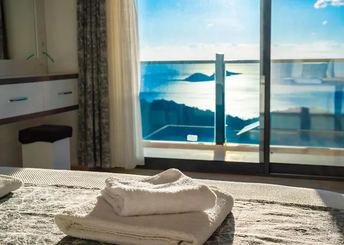 Luxury 4-bedroom Sea View With Private Pool In *