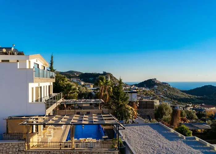 Luxury 4-bedroom Sea View With Private Pool In *