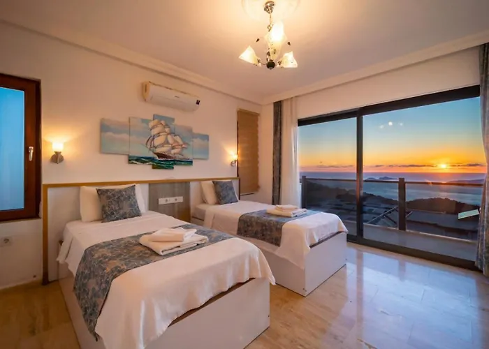 빌라 Luxury 4-bedroom Sea View With Private Pool In 칼칸