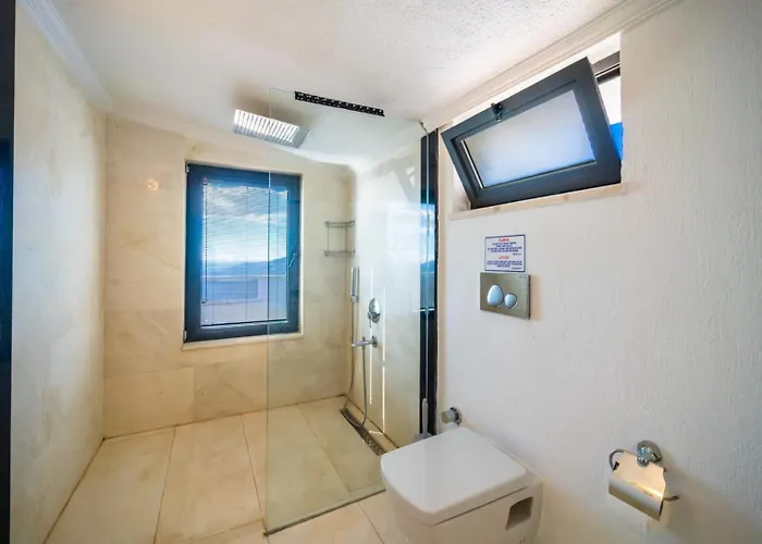 Luxury 4-bedroom Sea View With Private Pool In * 칼칸