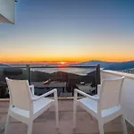 Villa Luxury 4-bedroom Sea View With Private Pool In