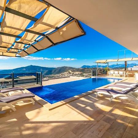 Luxury 4-bedroom Sea View With Private Pool In * كالكان