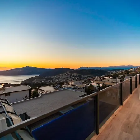 Vila Luxury 4-bedroom Sea View With Private Pool In *