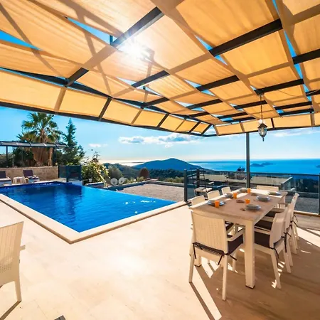 ヴィラ Luxury 4-bedroom Sea View With Private Pool In