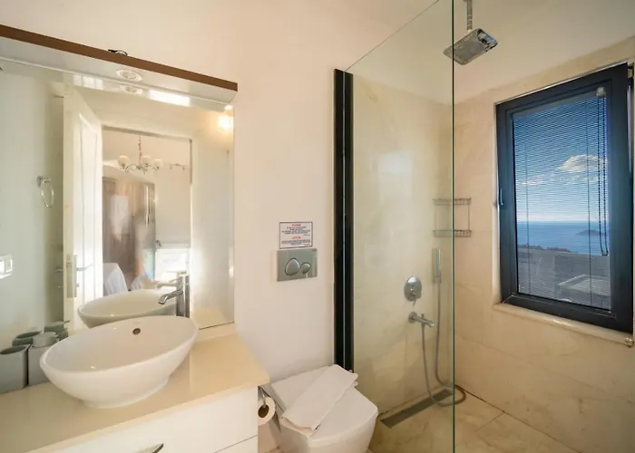 Luxury 4-bedroom Sea View With Private Pool In 卡尔坎